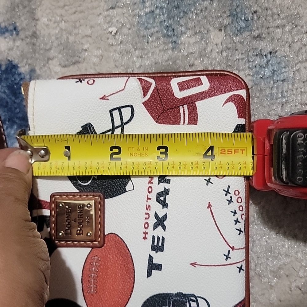 Dooney & Bourke - Picture 2 of 5